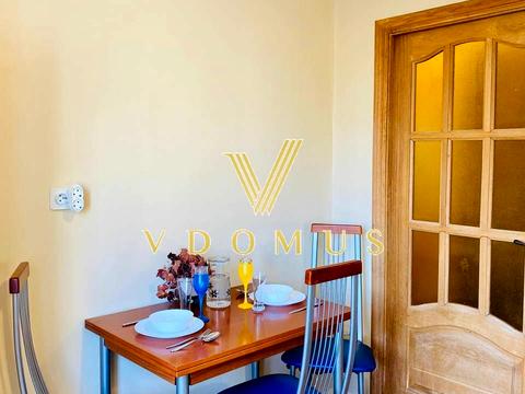 квартира за адресою Лариси Руденко вул., 7