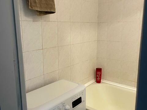 квартира за адресою Лариси Руденко вул., 15