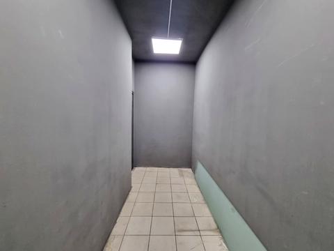 комерційна за адресою Саксаганського вул., 121