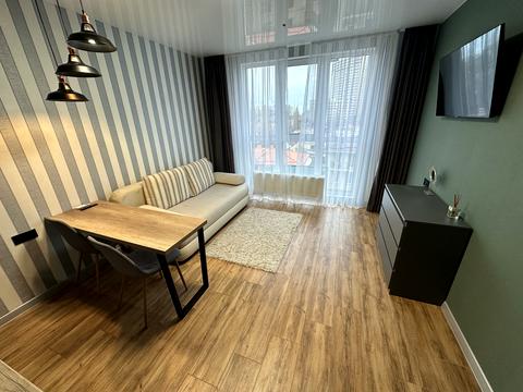 квартира за адресою Літературна вул., 10б