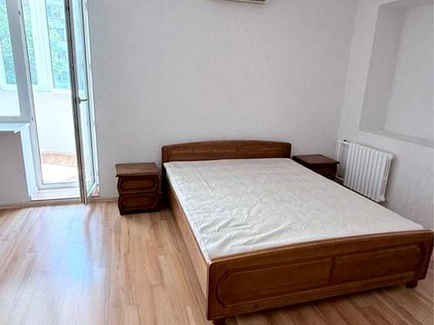 квартира за адресою Євгена Чикаленка вул., 59в/1