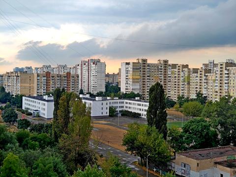 квартира по адресу Ревуцкого ул., 7-В