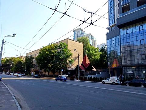 комерційна за адресою Михайла Бойчука вул. (Кіквідзе), 41а