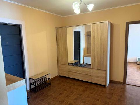 квартира за адресою Ревуцького вул., 54