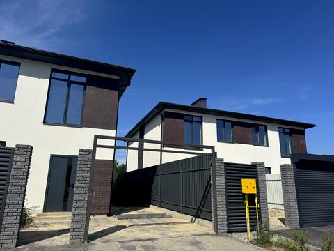 будинок за адресою смт. Гостомель, Дніпровська вул. (Калініна), 48