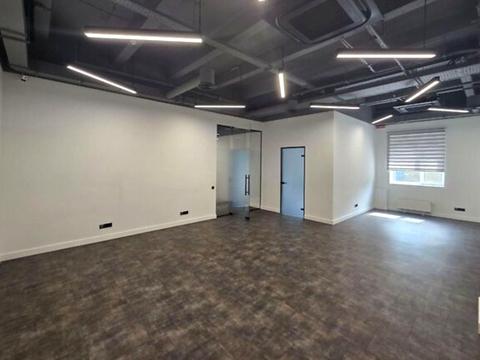 комерційна за адресою Михайла Максимовича вул. (Онуфрія Трутенка), 8