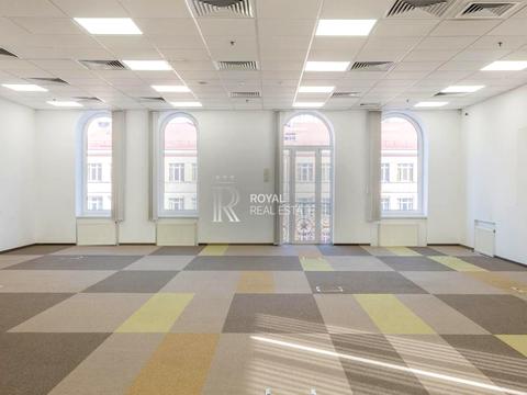 коммерческая по адресу Жилянская ул., 75