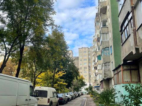 квартира за адресою Академіка Грушевського вул., 44