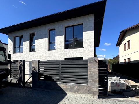 будинок за адресою Зоряна вул.