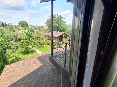 будинок за адресою Щаслива вул.