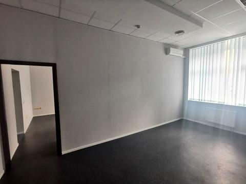 комерційна за адресою Аркадія Голуба вул. (Постишева), 1-В