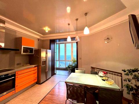 квартира за адресою Миколи Бажана просп., 14