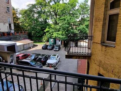 квартира за адресою Заньковецької вул., 6