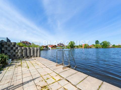 дом по адресу Киев, Центральная ул., 1