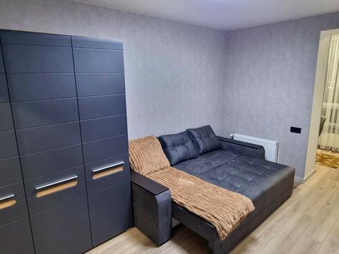 квартира за адресою Домбровського вул., 3