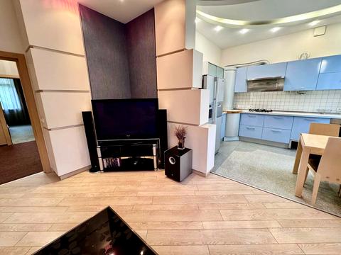 квартира за адресою Михайла Бойчука вул. (Кіквідзе), 5