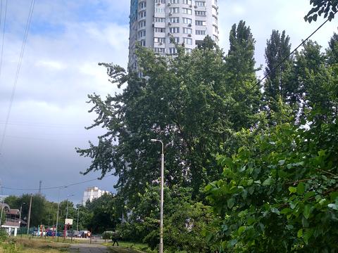 квартира за адресою Ревуцького вул., 7-В