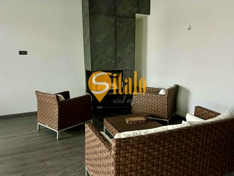 будинок за адресою с. Вишеньки, Центральная