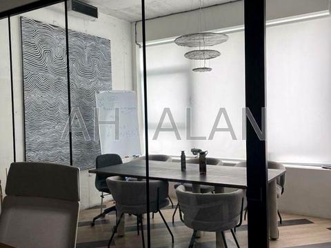 комерційна за адресою Кловський узвіз, 7