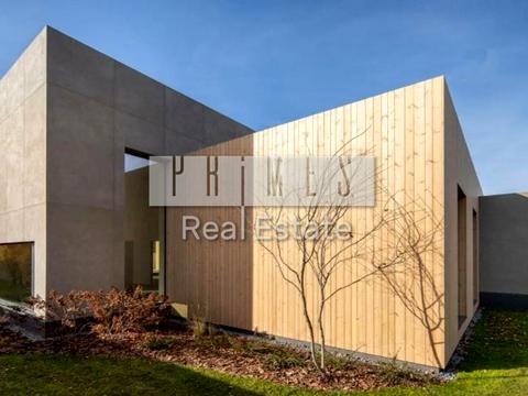 будинок за адресою с. Плюти, Малишка