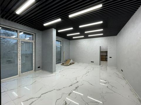 коммерческая по адресу Вячеслава Черновола ул., 10