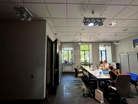 комерційна за адресою Микільсько-Ботанічна вул., 3