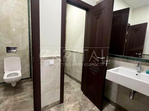 комерційна за адресою Жилянська вул., 68