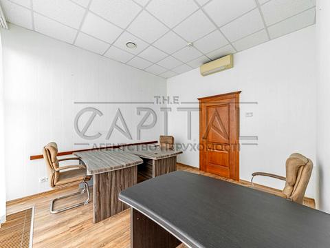 комерційна за адресою Київ, Лесі Українки бульв., 7-Б