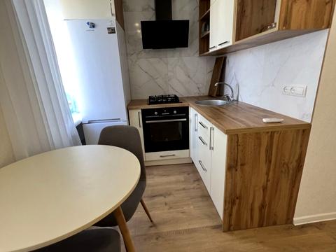 квартира за адресою Шнеєрсона вул., 4