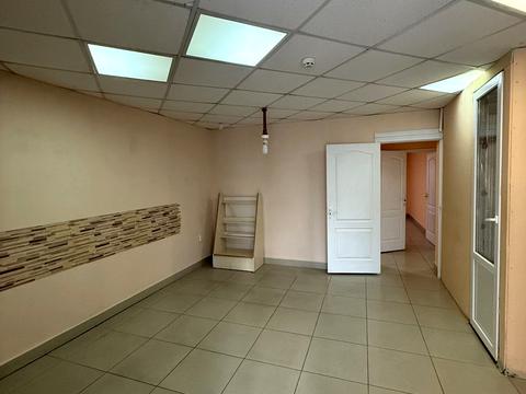 комерційна за адресою Молодіжна вул., 2/3а