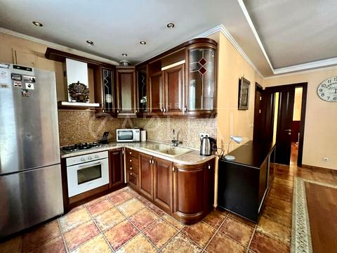 квартира за адресою Київ, Микільсько-Ботанічна вул., 2/14