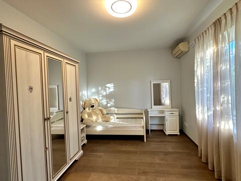 будинок за адресою Валерія Самофалова вул. (Каманіна)