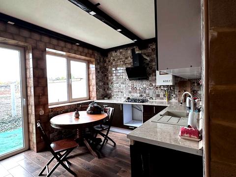 дом по адресу Дніпровська