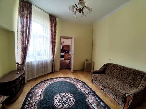 квартира за адресою Пантелеймона Куліша вул., 11