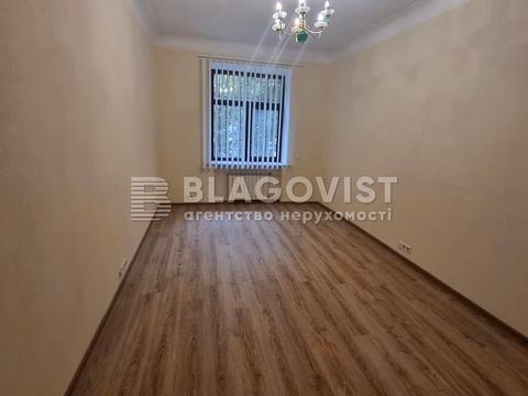 коммерческая по адресу Генерала Алмазова ул. (Кутузова), 1