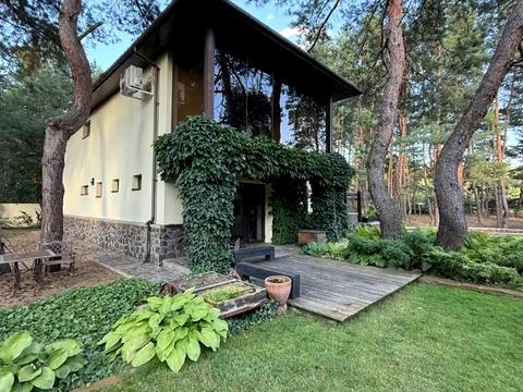 будинок за адресою Кленова