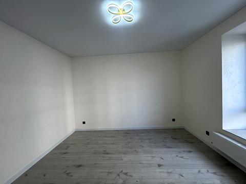 квартира за адресою Олександра Довженка вул., 5