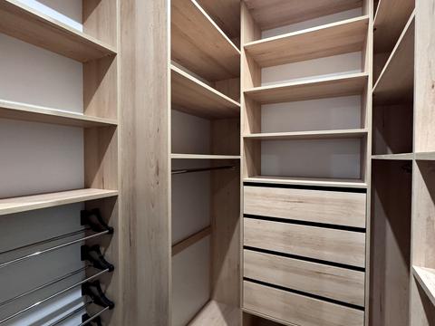 квартира по адресу Кудрявська, 24а