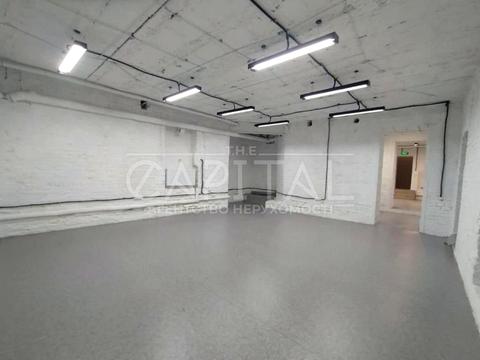 комерційна за адресою Івана Франка вул., 12