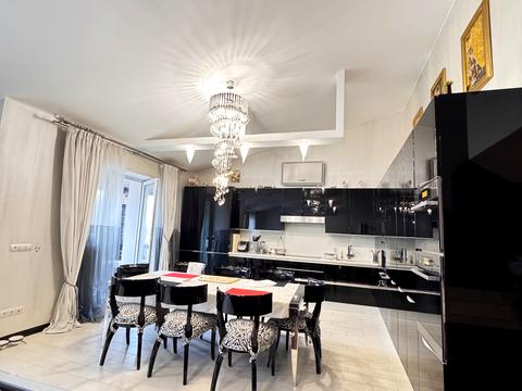 квартира за адресою Панаса Мирного вул., 14