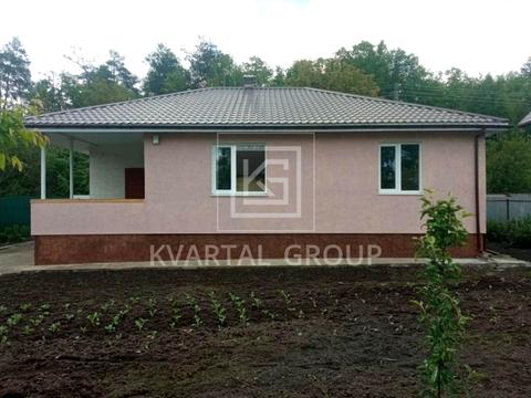 будинок за адресою Шкільна вул., 1