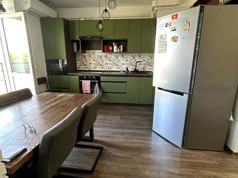 квартира за адресою Академіка Лебедєва вул., 1