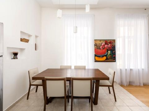 квартира за адресою Київ, Круглоуніверситетська вул., 6