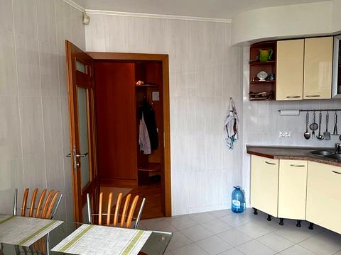 квартира за адресою Наукова вул., 49а