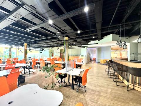 комерційна за адресою Степана Бандери просп. (Московський), 34в