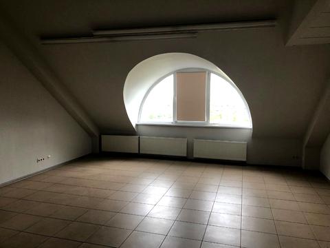 комерційна за адресою Авіаконструктора Ігоря Сікорського вул. (Танкова), 4-Д