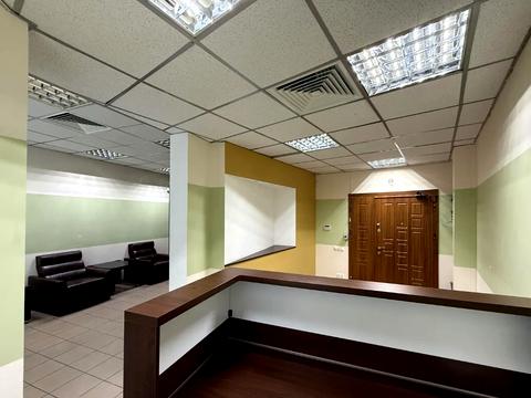 комерційна за адресою Дмитрівська вул., 75