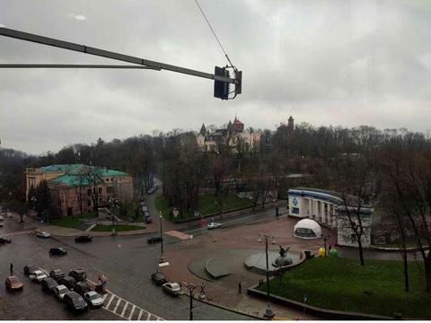 комерційна за адресою Музейний пров., 4