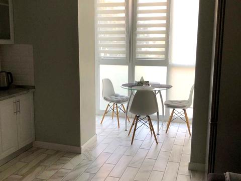 квартира за адресою Академіка Лебедєва вул., 1