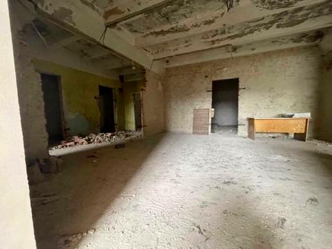 комерційна за адресою Дениса Лукіяновича вул., 8